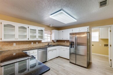 312 Rancho Dr, Fort Worth, TX 76108 - photo 4