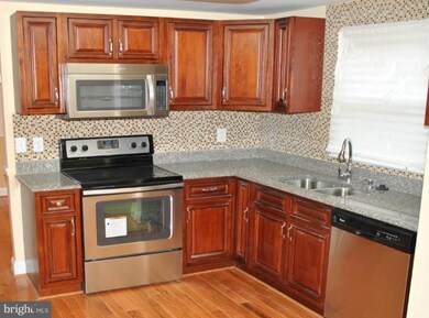 3908 Tevis Cir, Randallstown, MD 21133 - photo 5