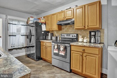 237 Reading Ave, West Reading, PA 19611 - photo 7