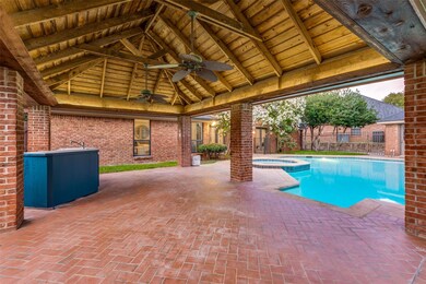 2212 Laurel Ct, Bedford, TX 76021 - photo 3