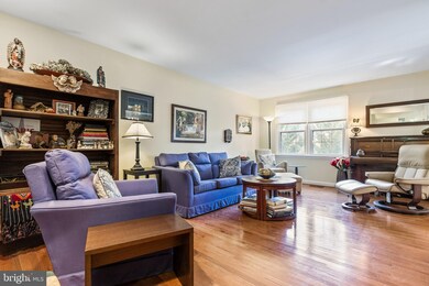 5844 Edson Ln, Rockville, MD 20852 - photo 4