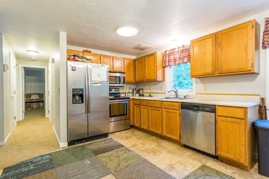 173 Berry Corner Rd, Charlton, MA 01507 - photo 4