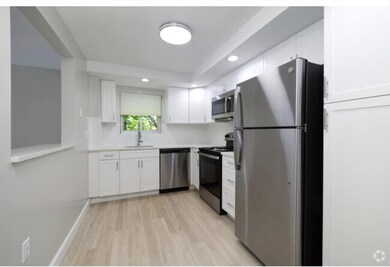 3 Stonehill Dr unit 4F, Stoneham, MA 02180 - photo 2