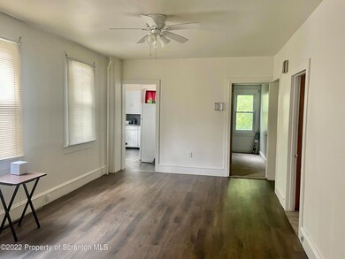1039 N Irving Ave, Scranton, PA 18510 - photo 5