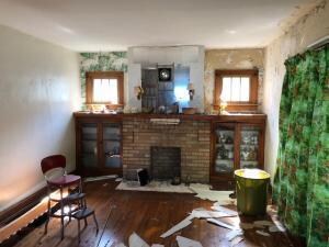 1080 E 14th