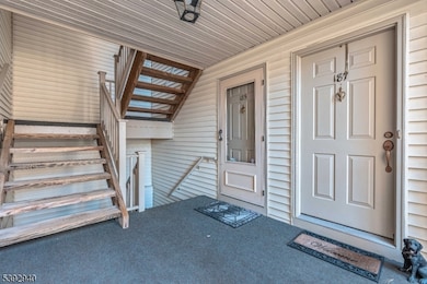 185 Jamestown Rd, Basking Ridge, NJ 07920 - photo 2