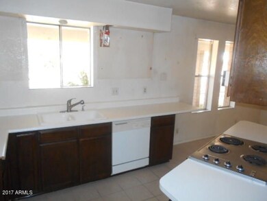 kitchen  (2)