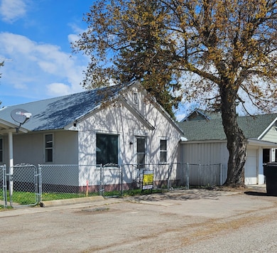 414 Buchanan St SW, Ronan, MT 59864 - photo 2