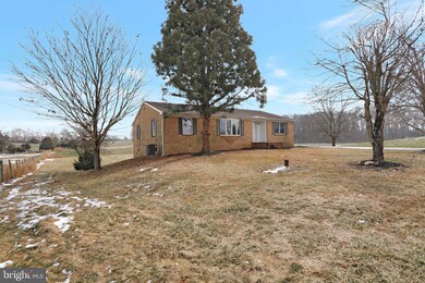 2340 Greensburg Rd, Martinsburg, WV 25404 - photo 2