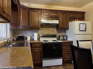 1104 Wise Ave, High Point, NC 27260 - photo 2