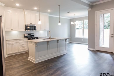 639 639 Cambridge Bend Cir, Tyler, TX 75703 - photo 5