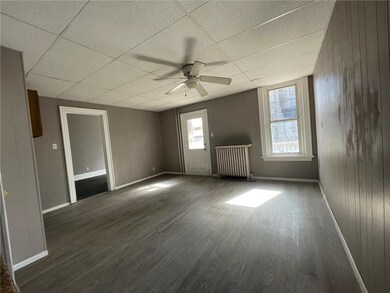 190 S 2nd St unit 1, Lehighton, PA 18235 - photo 4