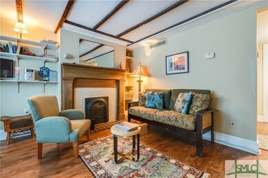 335 Whitaker St unit 1, Savannah, GA 31401 - photo 3