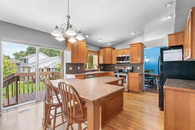 707 26th St SW, Austin, MN 55912 - photo 6