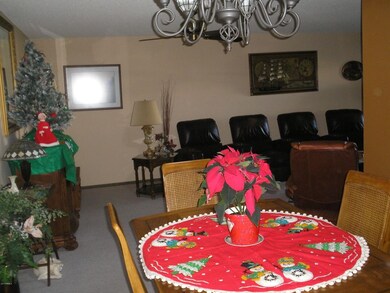 17427 N 102nd Dr, Sun City, AZ 85373 - photo 4