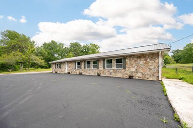 1570 Us Hwy 127, Signal Mountain, TN 37377 - photo 3