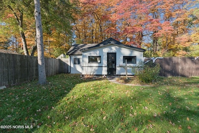 04-5327-Oldham-Dr-Windowstill