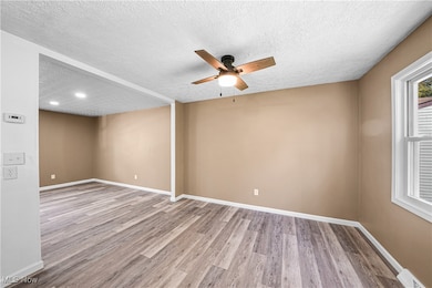 9130 Elm Cir, Windham, OH 44288 - photo 6