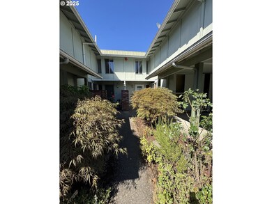 12827 SE Stark St unit B4, Portland, OR 97233 - photo 2