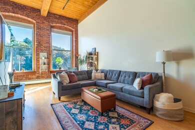 Rivermoor Landing unit 45, Newmarket, NH 03857 - photo 2