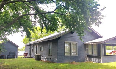 1503 N Center St, Bonham, TX 75418 - photo 6