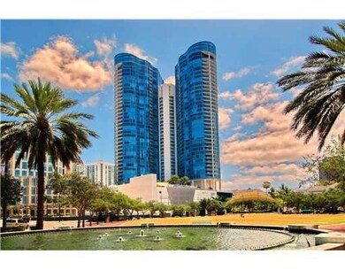 Las Olas River House - The Building