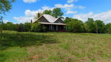 861 Tamassee Knob Rd, Tamassee, SC 29686 - photo 6