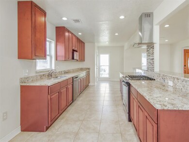 8206 Gulf Spring Ln, Houston, TX 77075 - photo 7