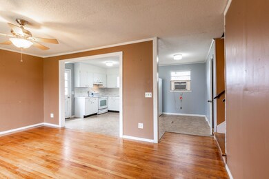 588 Pinewood Cir.-32