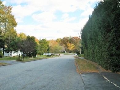 7 Dawson Cir, Holden, MA 01520 - photo 3