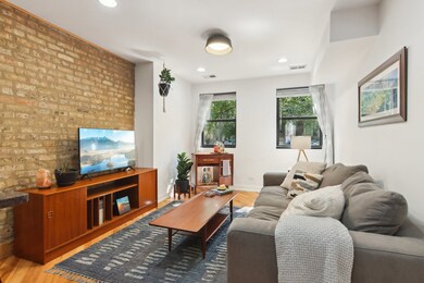 4814 N Hoyne Ave unit 1, Chicago, IL 60625 - photo 3