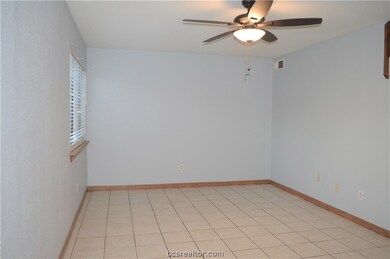 Current paint color in living room - without furni
