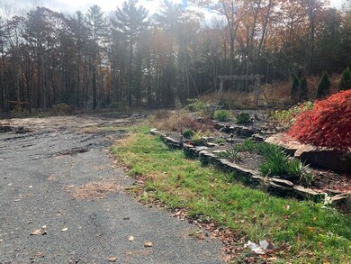 17 Whitaker Rd, New Salem, MA 01355 - photo 2