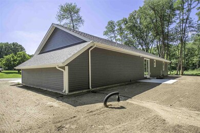 56614 Vía Pisa, Elkhart, IN 46516 - photo 3