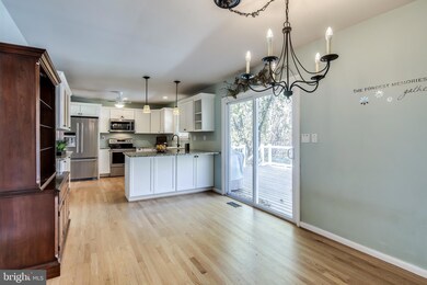 6003 Crossway Ct, Sykesville, MD 21784 - photo 7