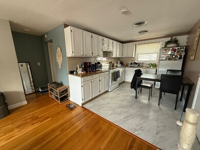 775 Lagrange St unit 6, West Roxbury, MA 02132 - photo 3