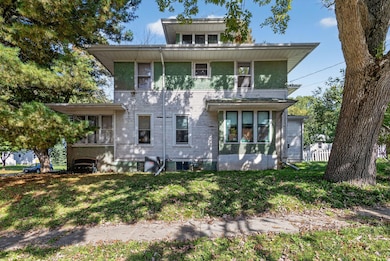 401 N Hubbard St, Horicon, WI 53032 - photo 2