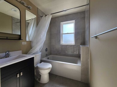 2720 W Glenlake Ave unit 2, Chicago, IL 60659 - photo 5