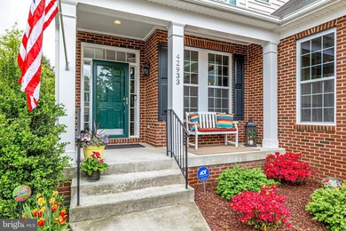 42933 Thornblade Cir, Ashburn, VA 20148 - photo 2