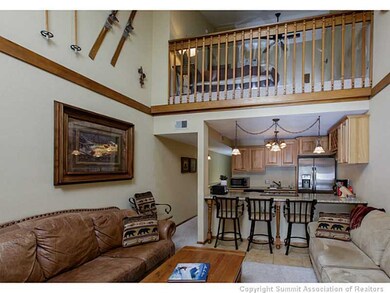 Den/Family/Great Room. Perfect room to catch up on