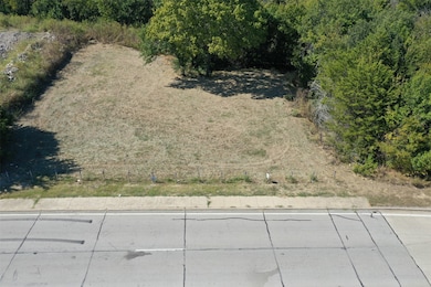 629 N M l King jr Blvd, Grand Prairie, TX 75050 - photo 2