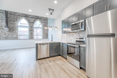 141 Krams Ave unit 12, Philadelphia, PA 19127 - photo 2