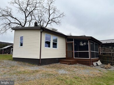 788 Mauzy Rd unit B, Berkeley Springs, WV 25411 - photo 2