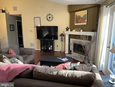 1906 Naomis Ct, North Wales, PA 19454 - photo 3