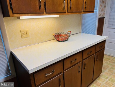 446 N 13th St, Reading, PA 19604 - photo 7