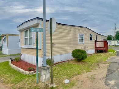 93 Grochmal Ave unit 39, Springfield, MA 01151 - photo 4