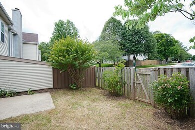 10202 Faire Commons Ct, Burke, VA 22015 - photo 7