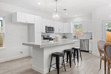 7904 Sealey St, Houston, TX 77088 - photo 3