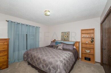 2414 W Fallcreek Ct, Grand Forks, ND 58201 - photo 5