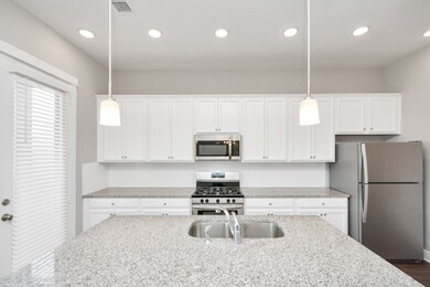 705 Strawberry Pines Ct, Houston, TX 77009 - photo 4